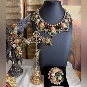 Juliana vintage BOOK PIECE RARE Statement 4 pieces set